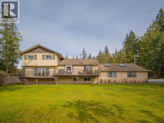 7423 NOOTKA STREET, Powell River