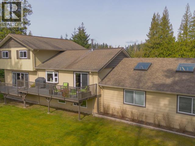 7423 NOOTKA STREET, Powell River