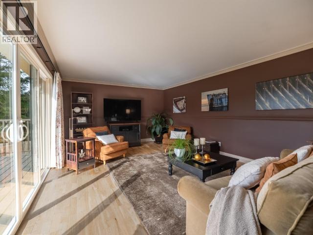 7423 NOOTKA STREET, Powell River