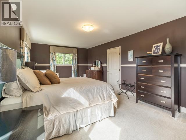 7423 NOOTKA STREET - 22