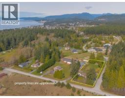 Family room - 7423 Nootka Street, Powell River, BC V8A0P8 Photo 10