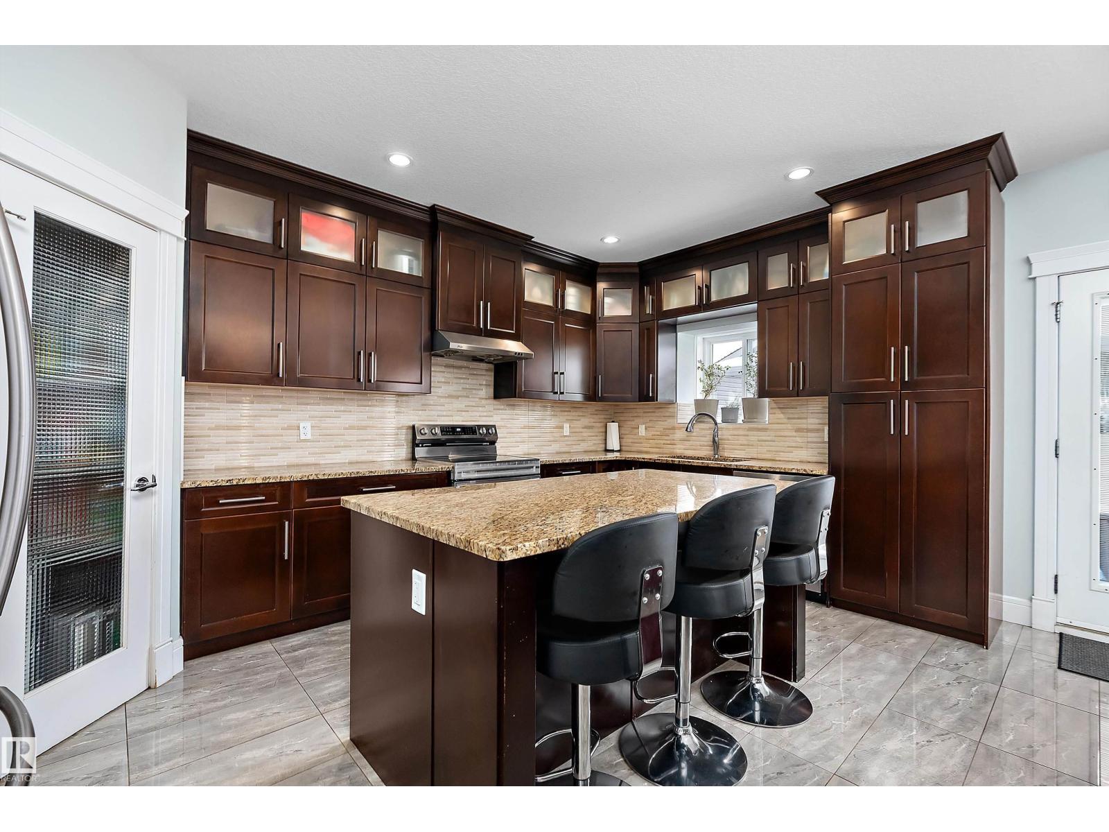 598 TAMARACK RD NW, Edmonton