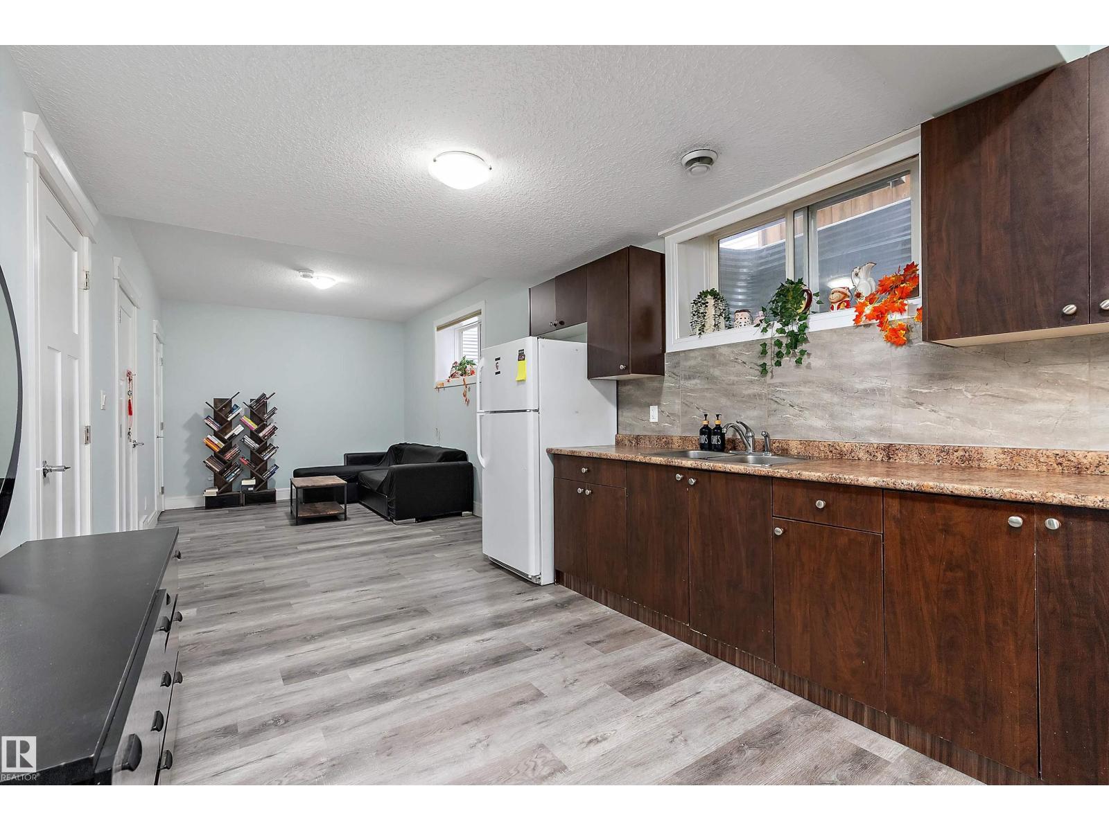 598 TAMARACK RD NW, Edmonton