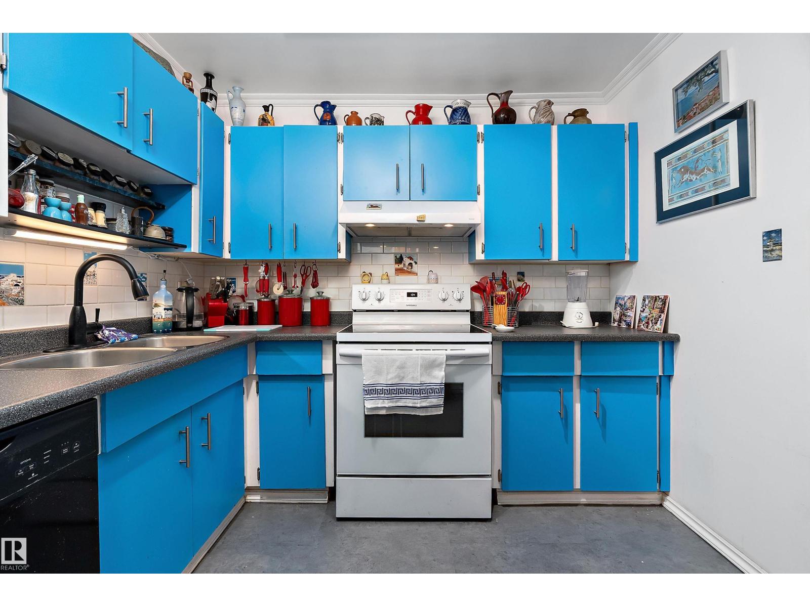 #401 10335 118 ST NW, Edmonton