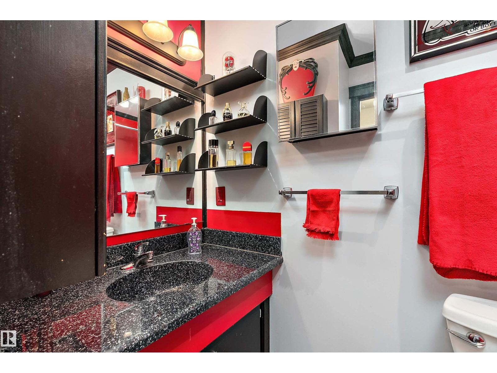 #401 10335 118 ST NW - 23