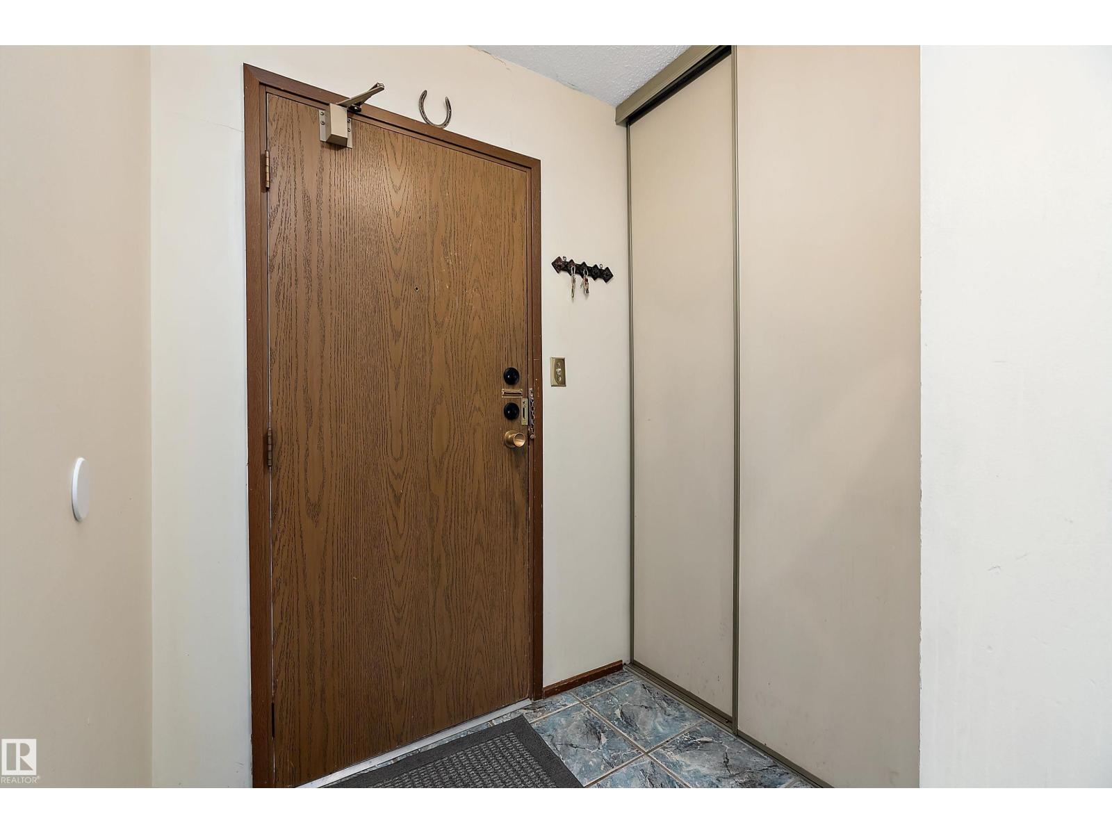 #401 10335 118 ST NW - 4