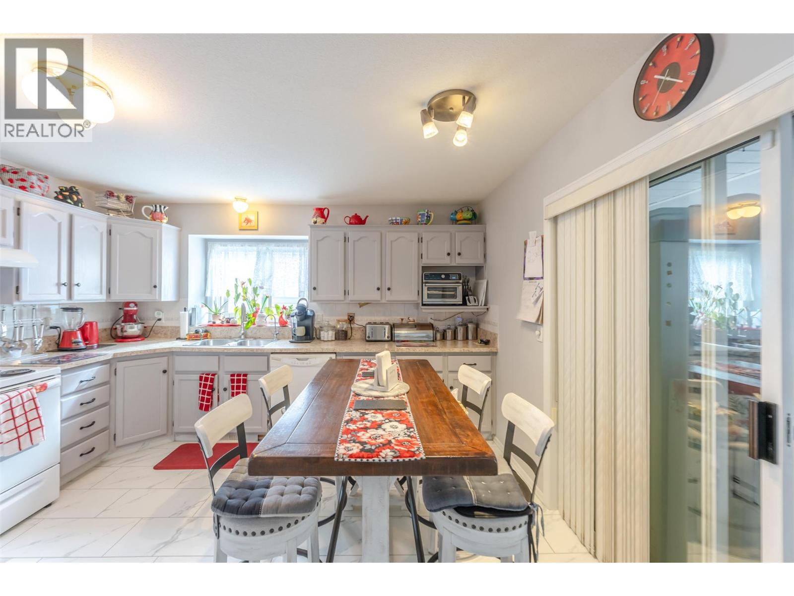 322 FALCON DRIVE - 11