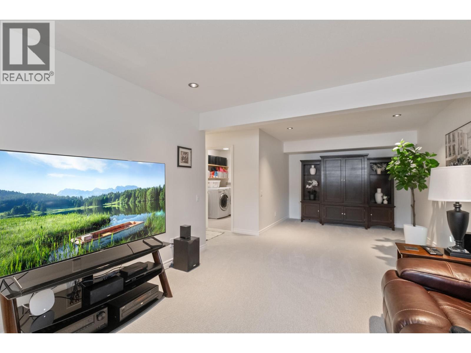 393 Rio Drive S - 32