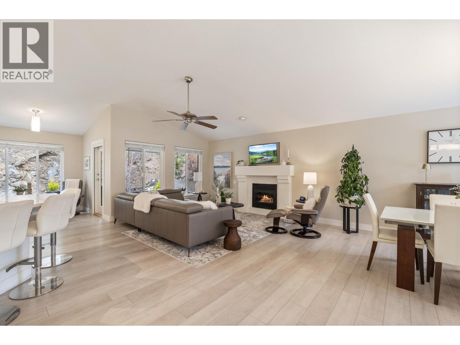  393 Rio Drive South, Kelowna