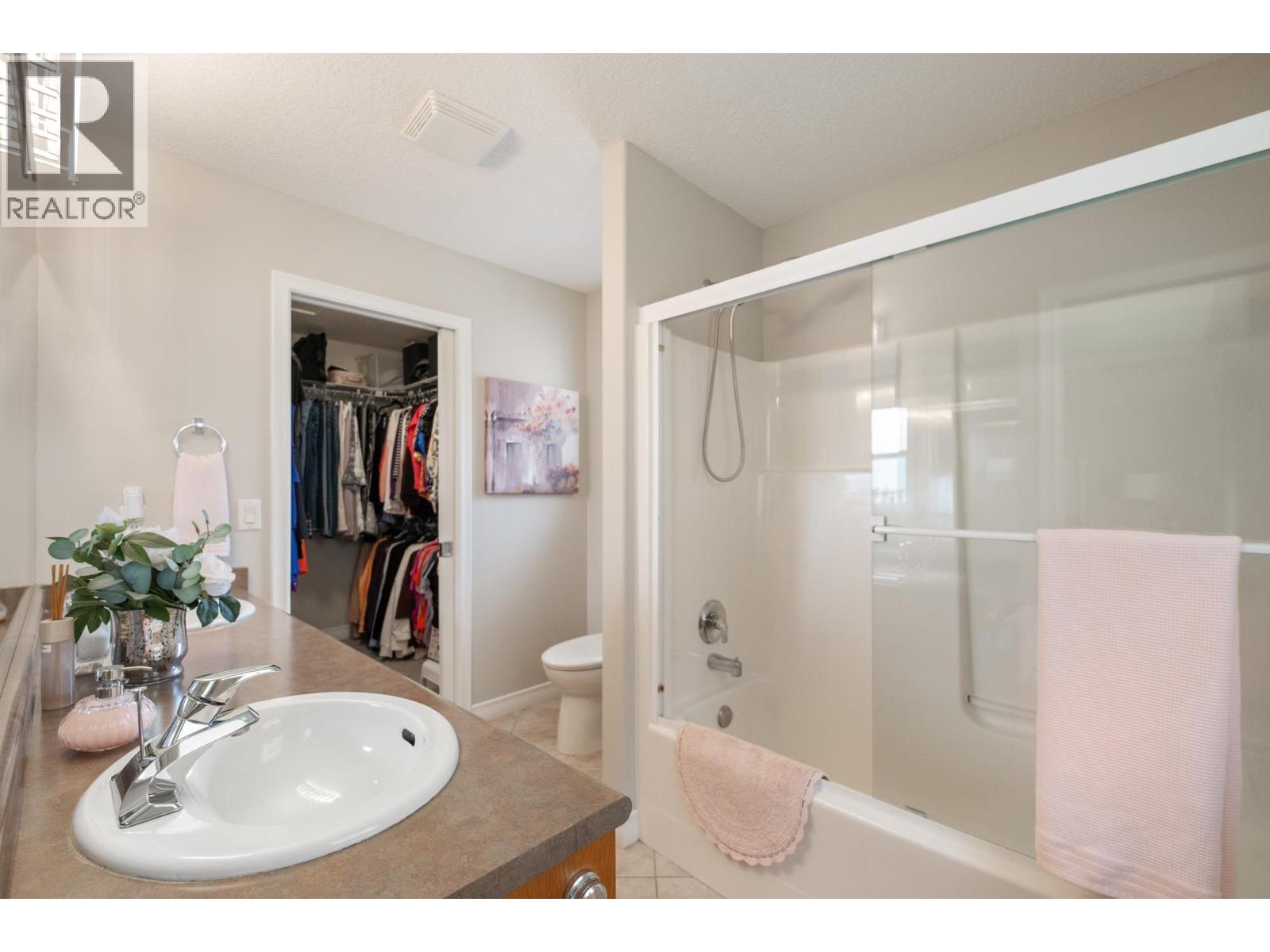  393 Rio Drive South, Kelowna