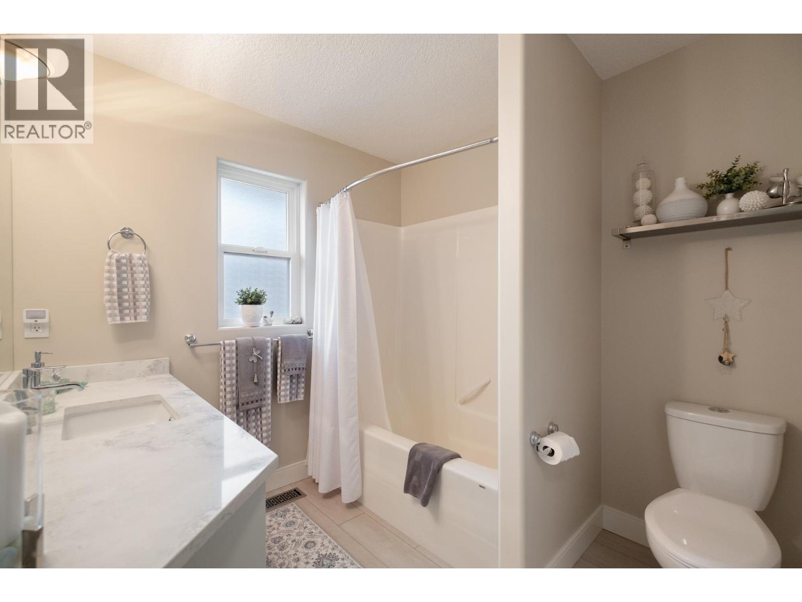  393 Rio Drive South, Kelowna