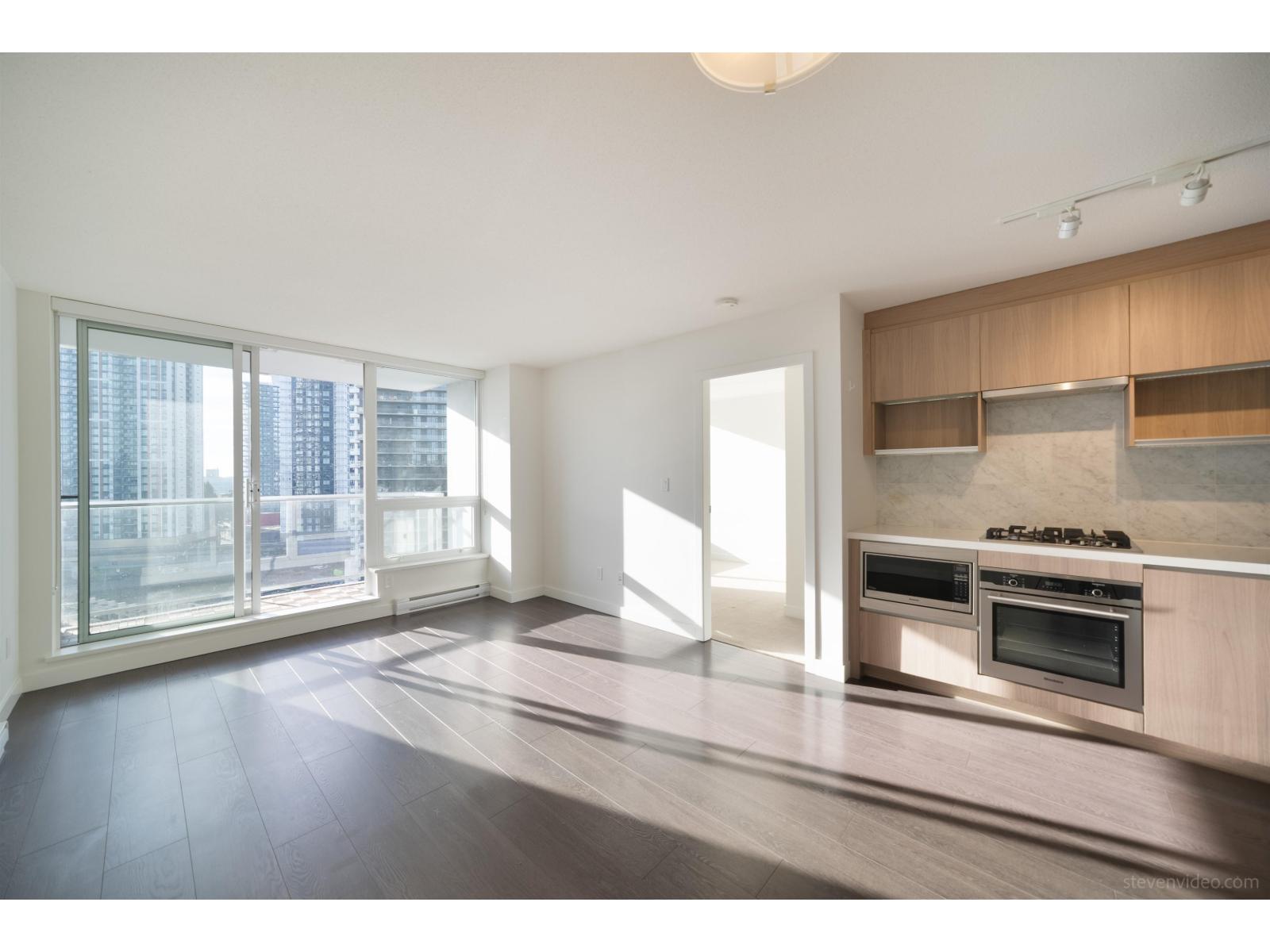 1605 13696 100 AVENUE, Surrey