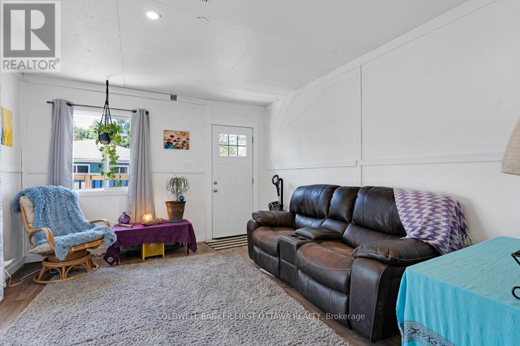 Bunkie's flex space