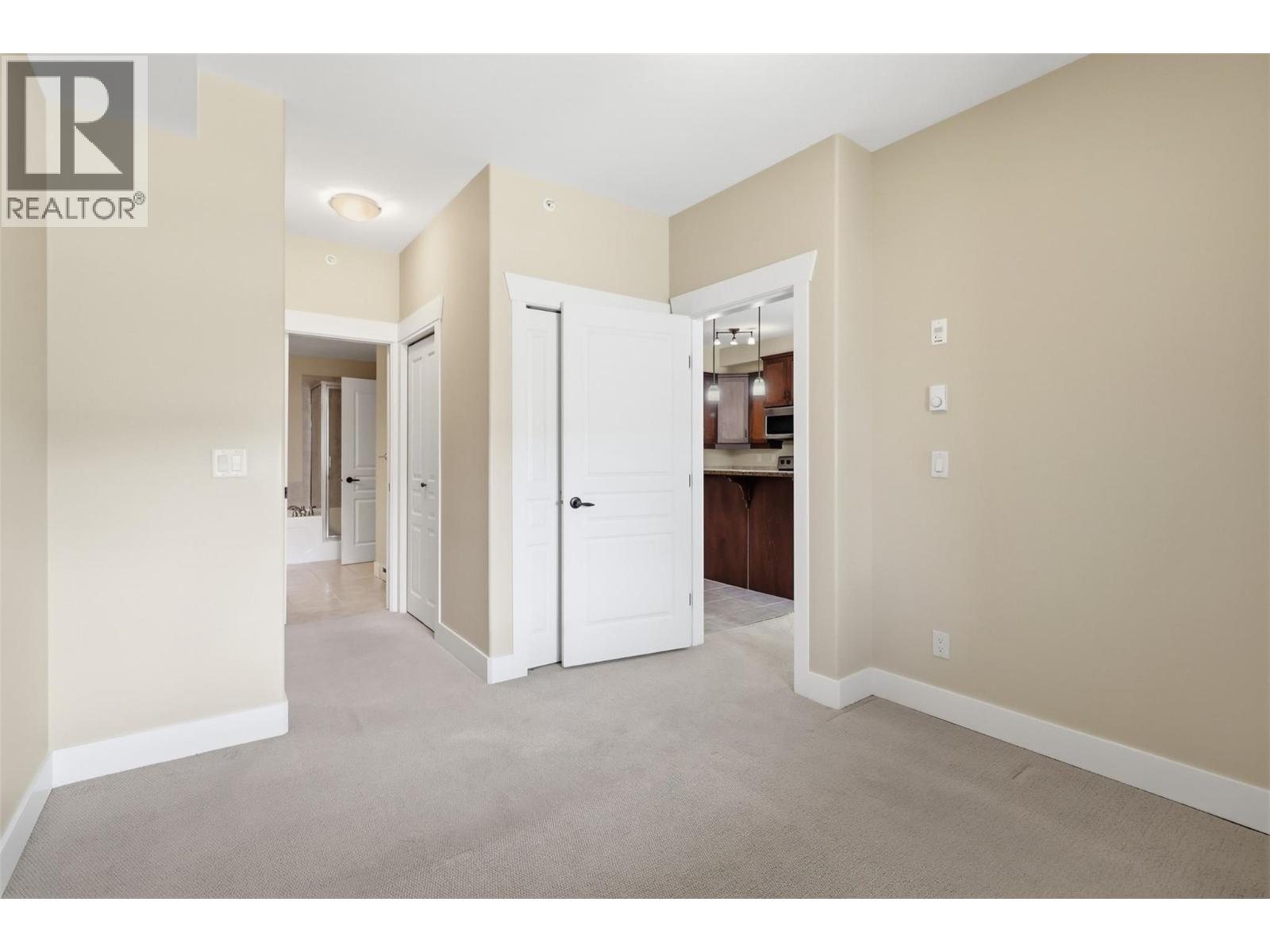 #404 795 MCGILL ROAD - 11