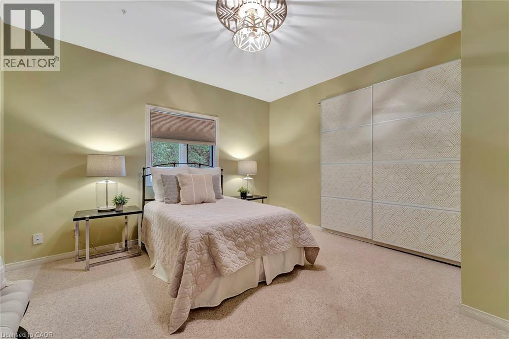 5 ORCHARD Crescent - 24