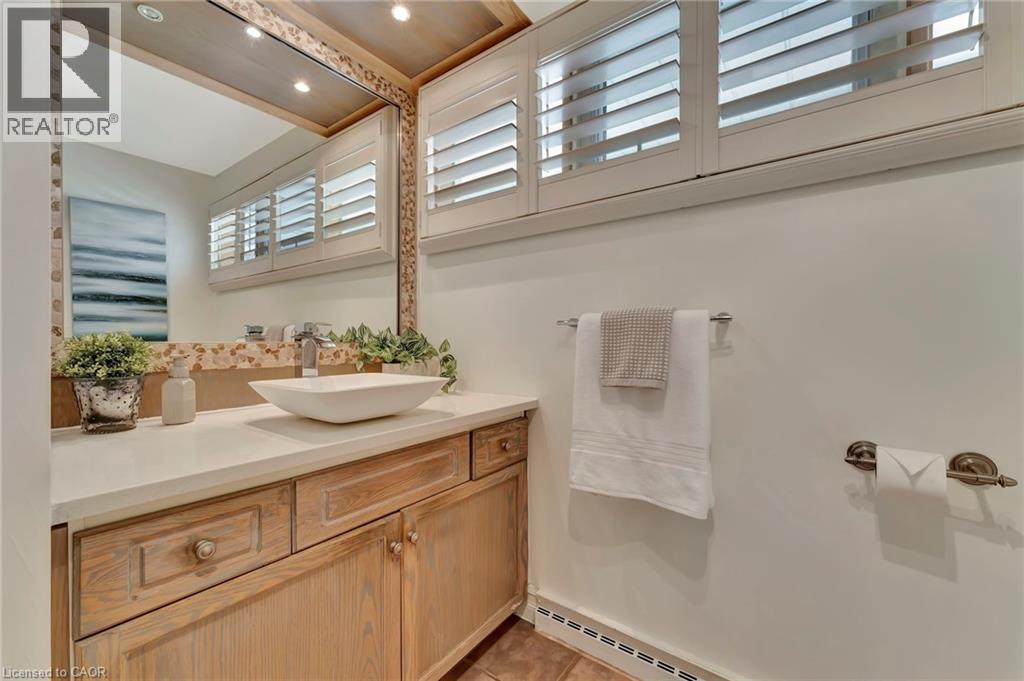 5 ORCHARD Crescent - 25