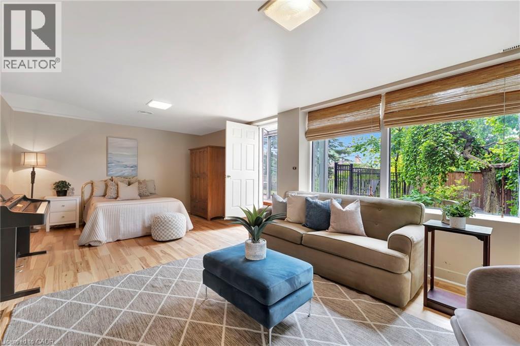 5 ORCHARD Crescent - 27