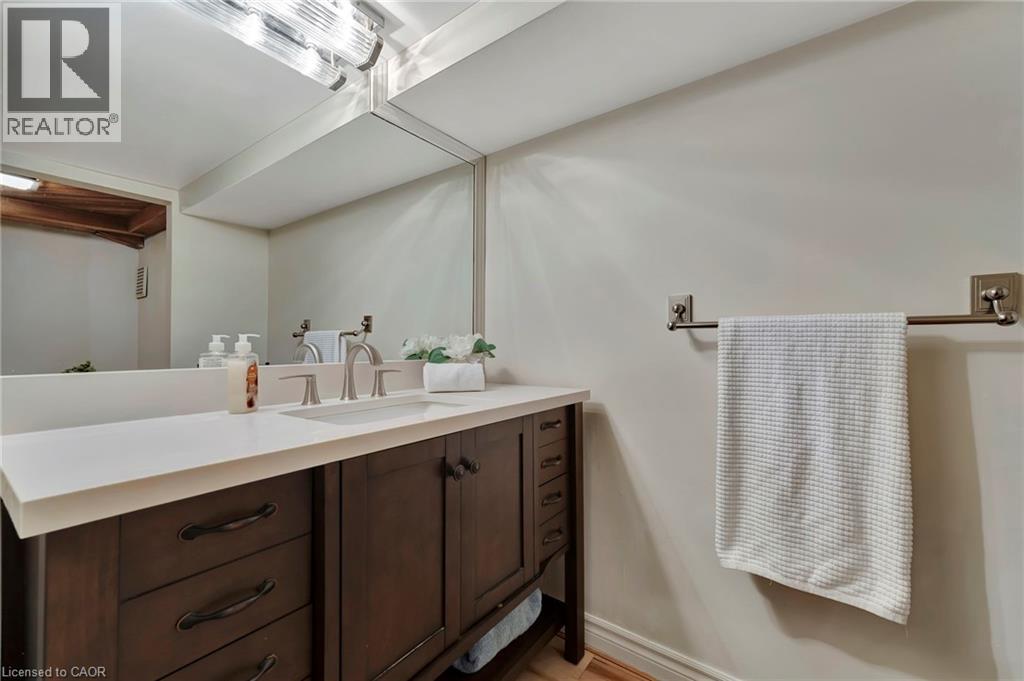 5 ORCHARD Crescent - 29