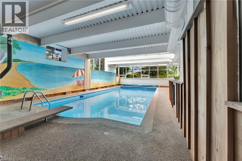 5 ORCHARD Crescent - 33