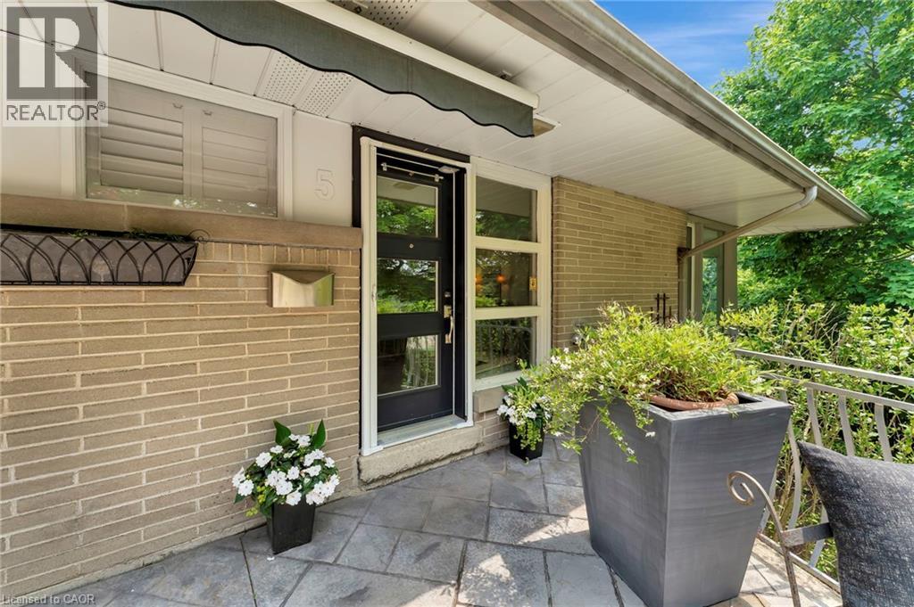 5 ORCHARD Crescent - 5