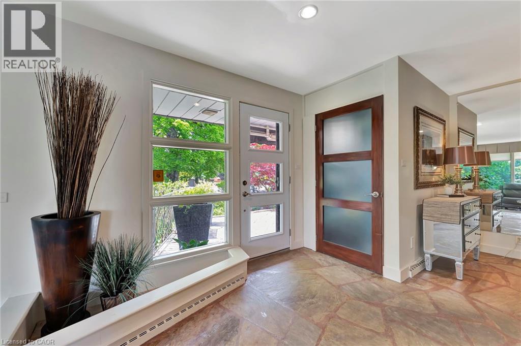 5 ORCHARD Crescent - 6