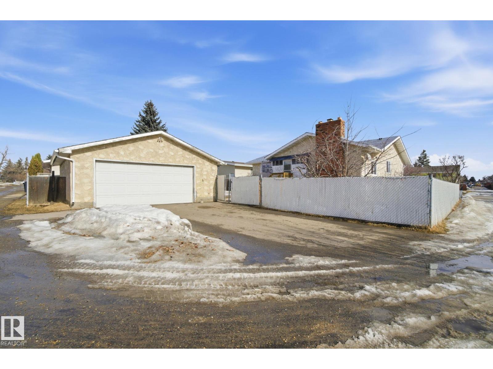 82 Windermere DR, Spruce Grove