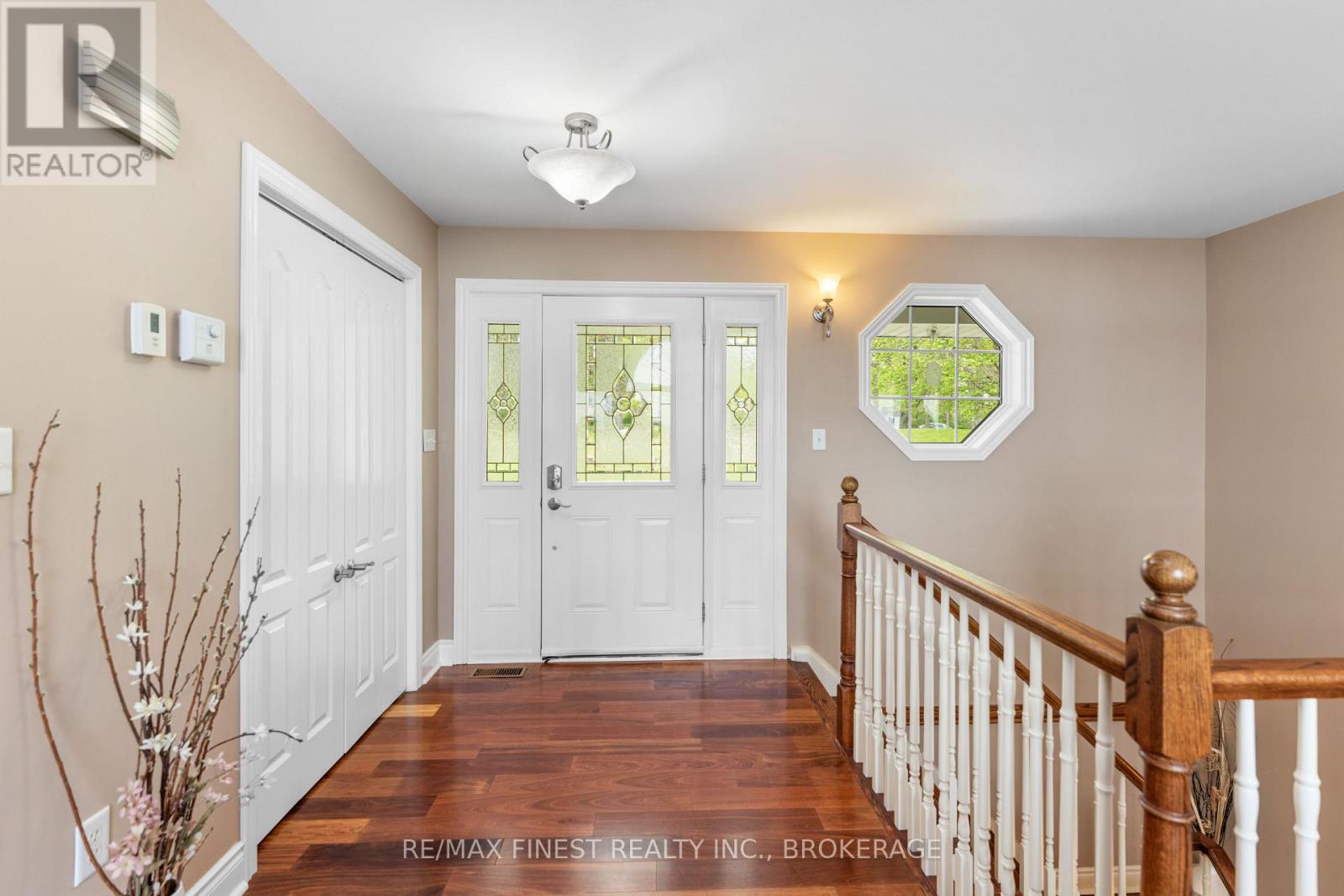 121 HICKORY LANE - 4