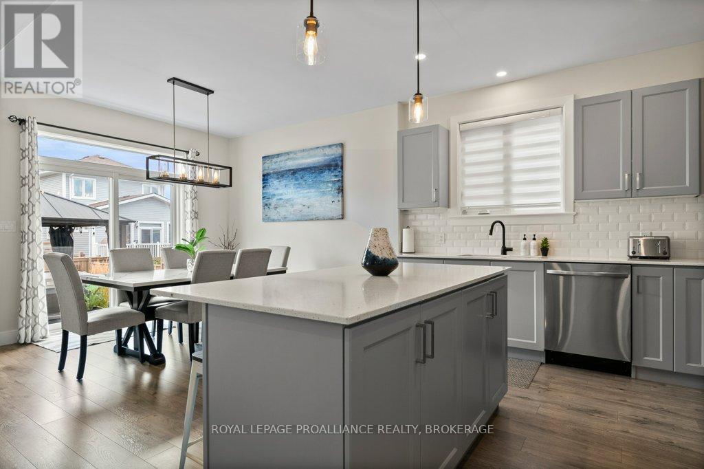 103 PEARCE STREET - 16