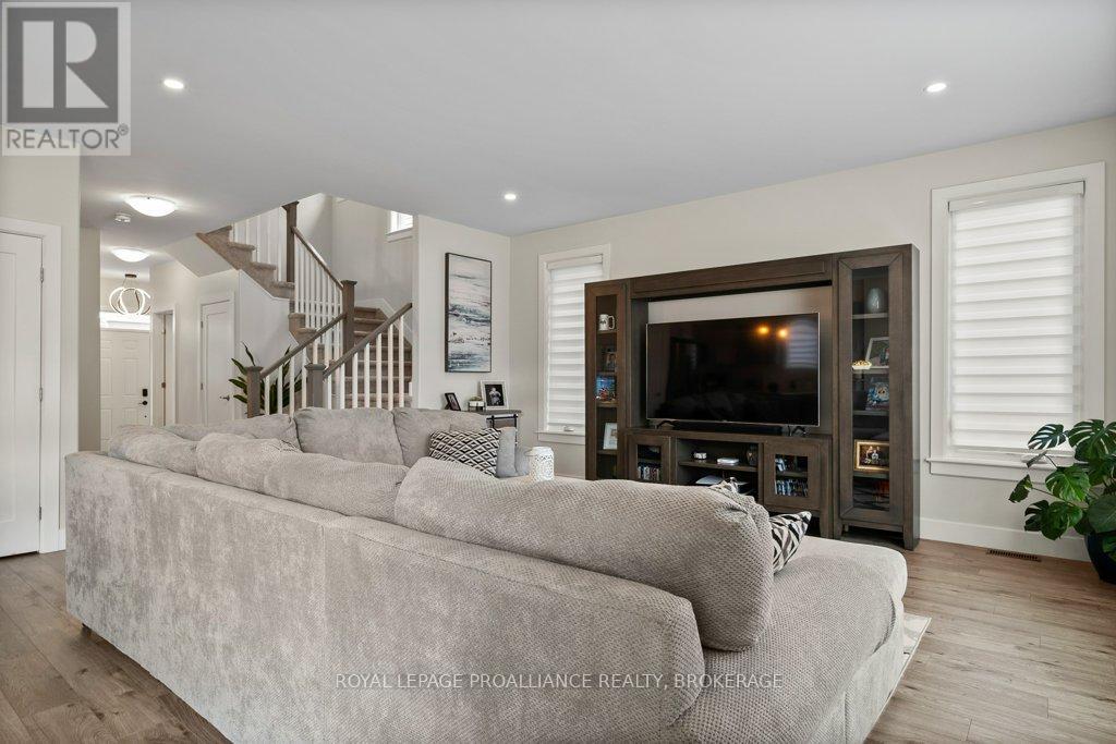 103 PEARCE STREET - 8