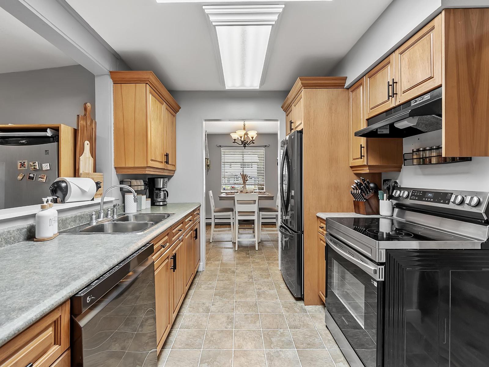 4552 200A STREET, Langley