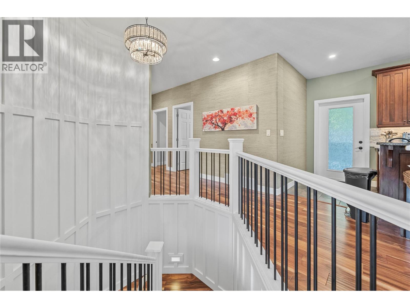 #14 1581 20 STREET NE - 6