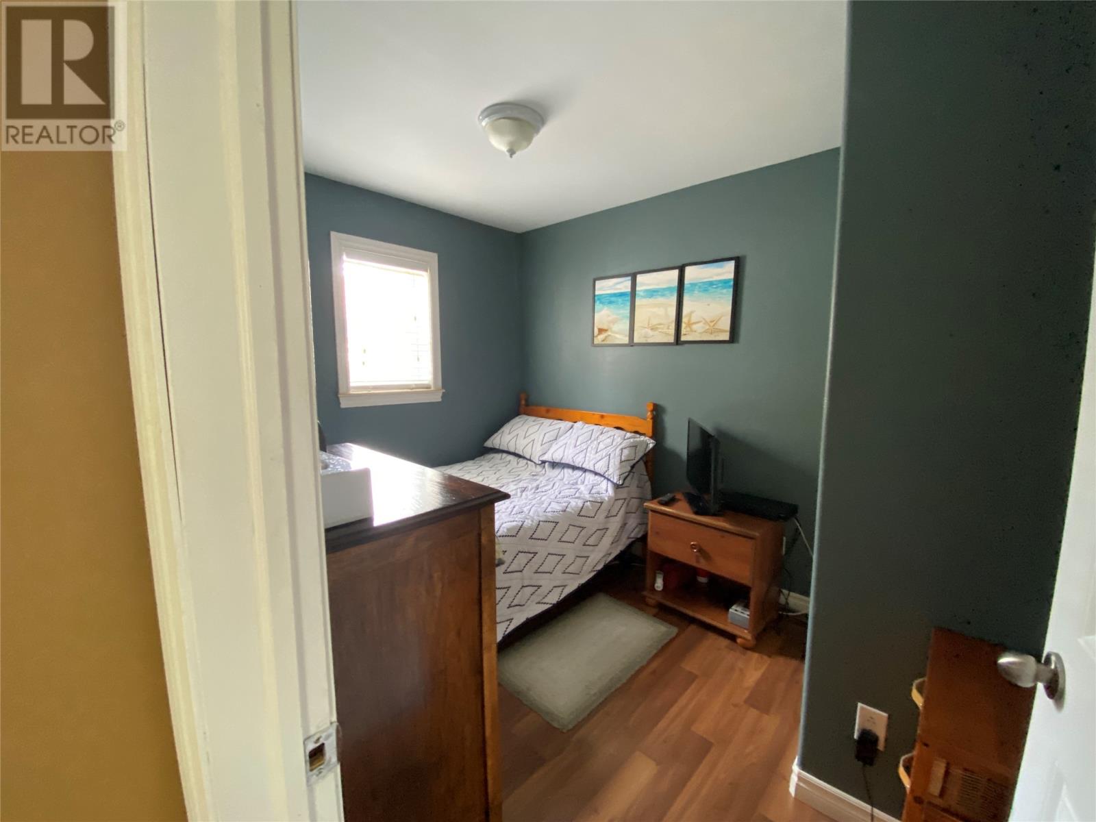 5 Snow's Pond Road - 17