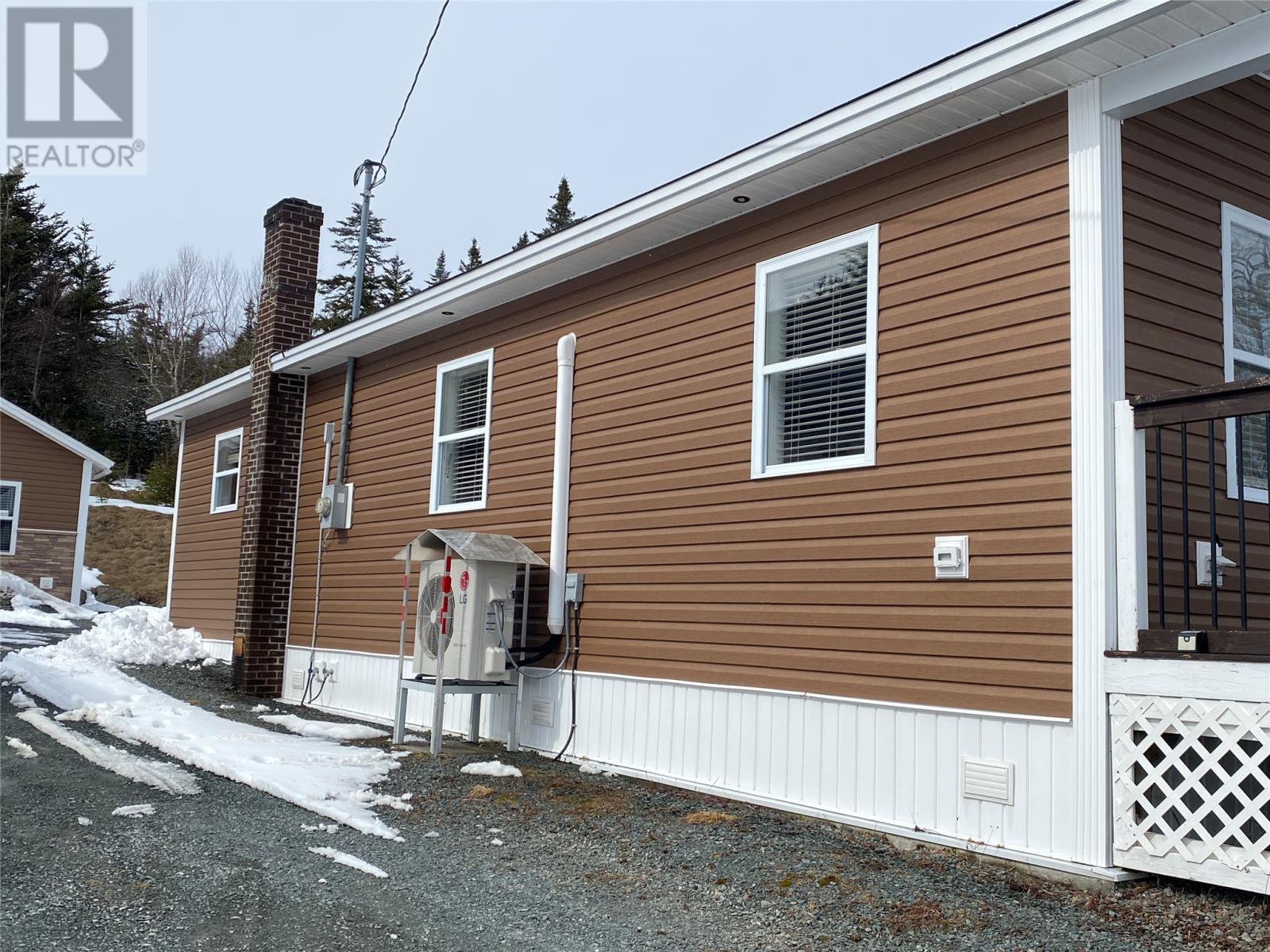 5 Snow's Pond Road - 40