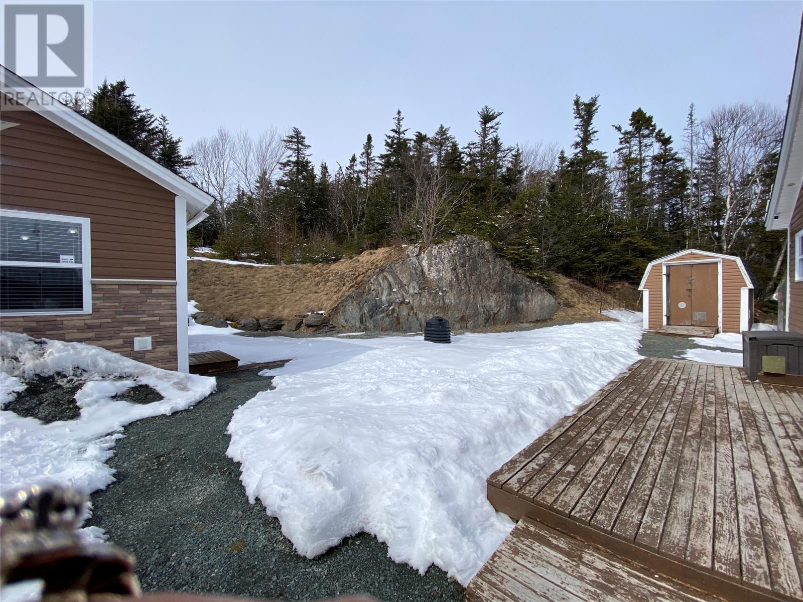5 Snow's Pond Road - 43