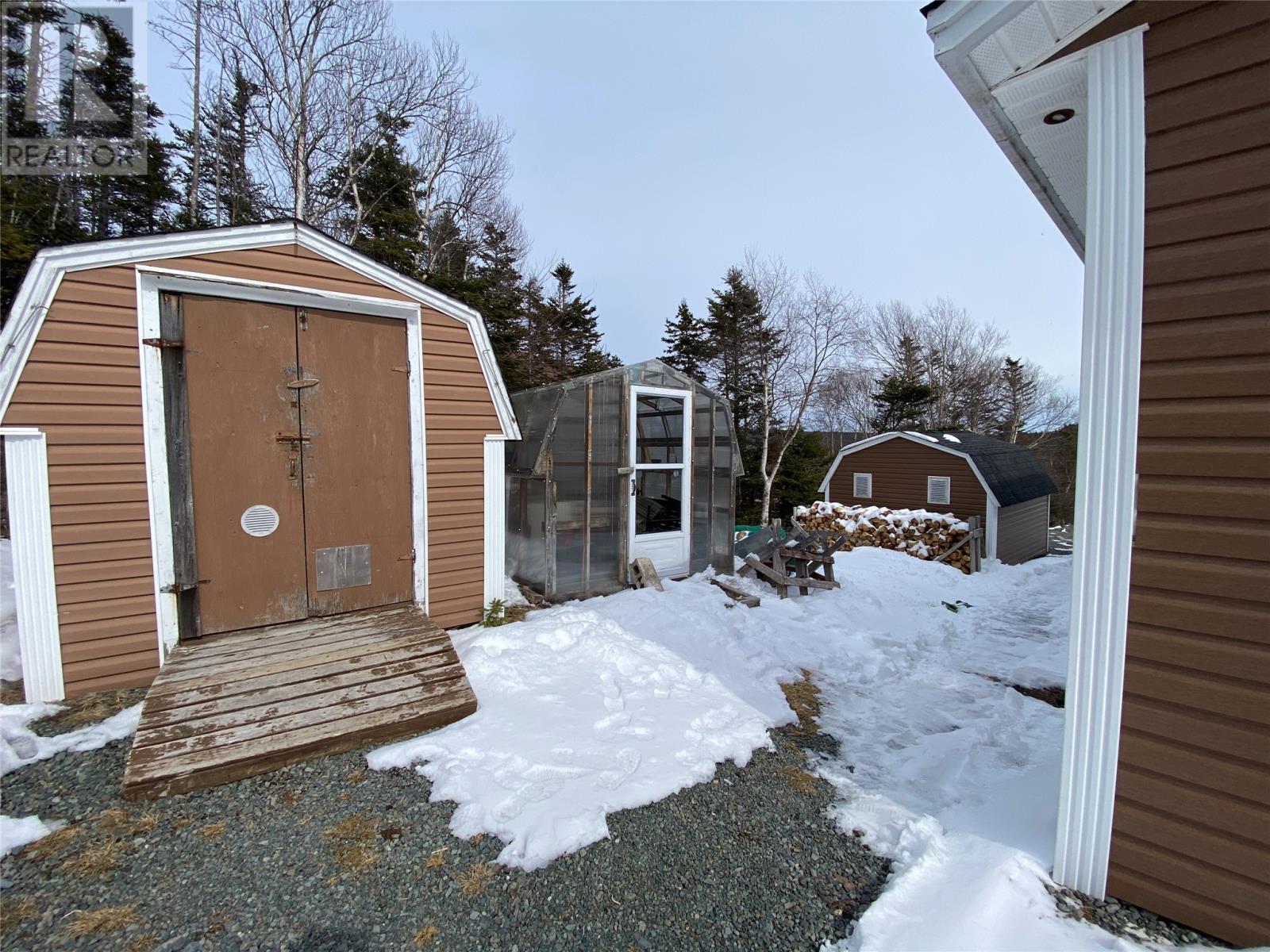 5 Snow's Pond Road - 47