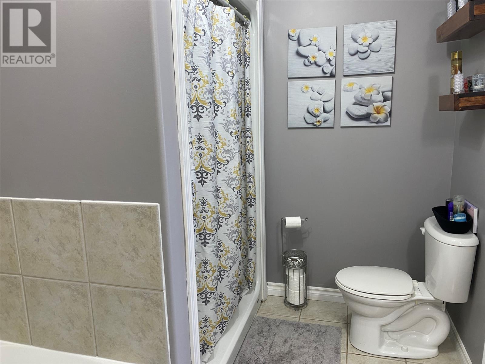 5 SNOW'S POND ROAD - 6