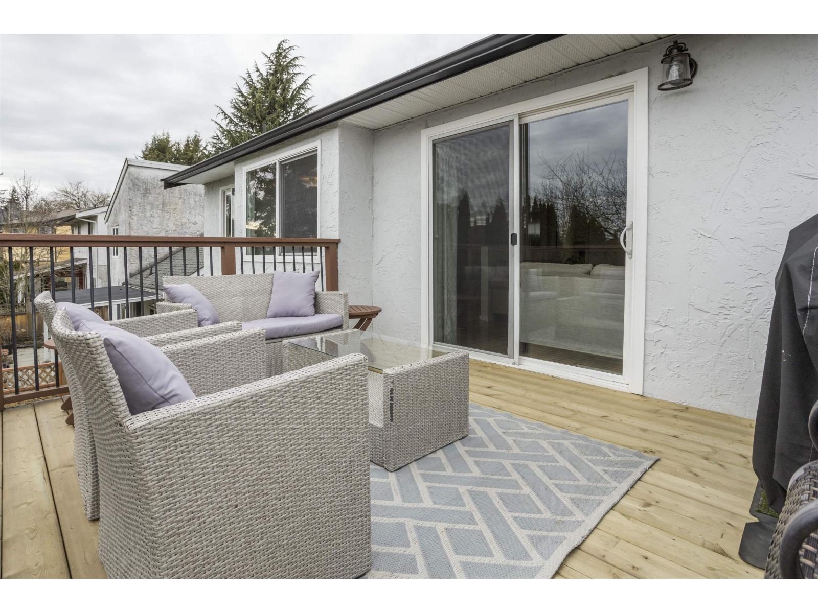 6016 BROOKS CRESCENT, Surrey