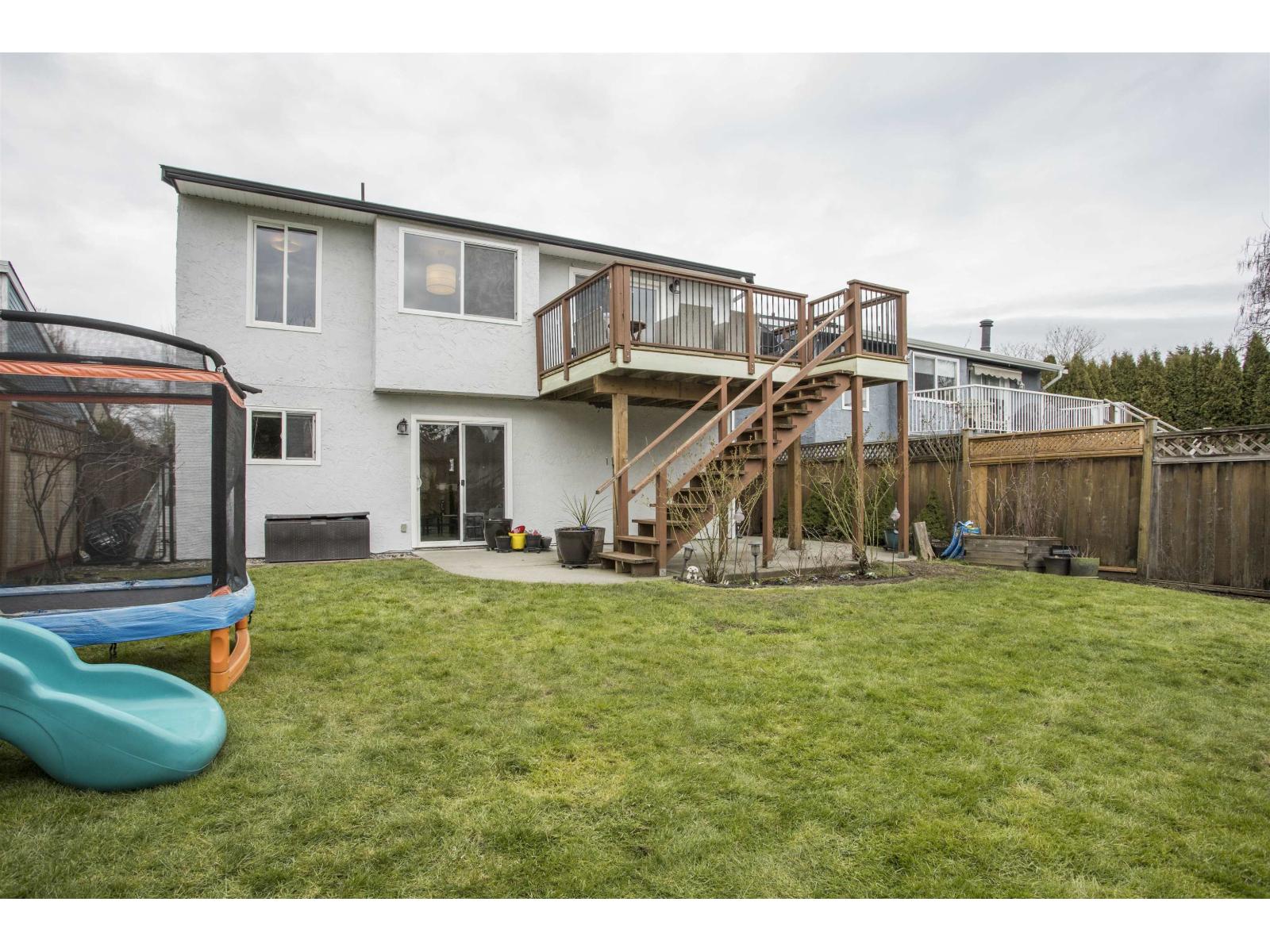 6016 BROOKS CRESCENT, Surrey