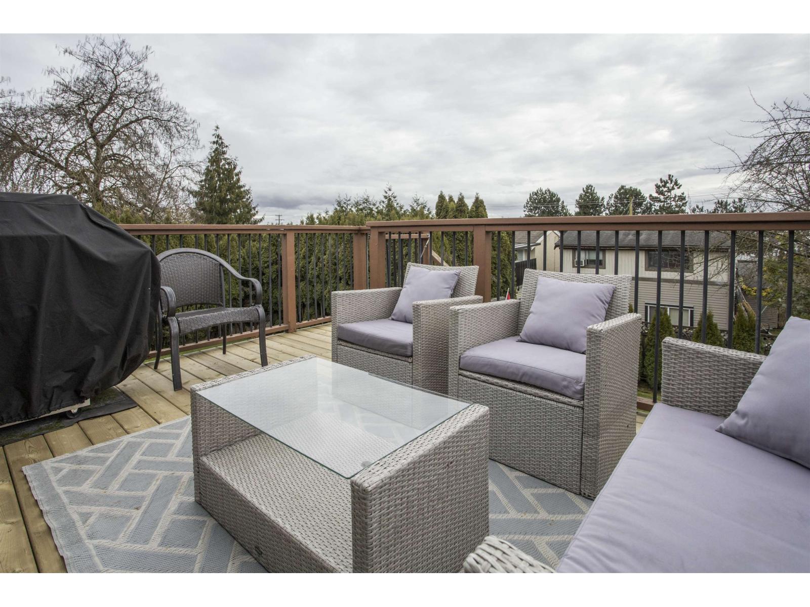 6016 BROOKS CRESCENT, Surrey