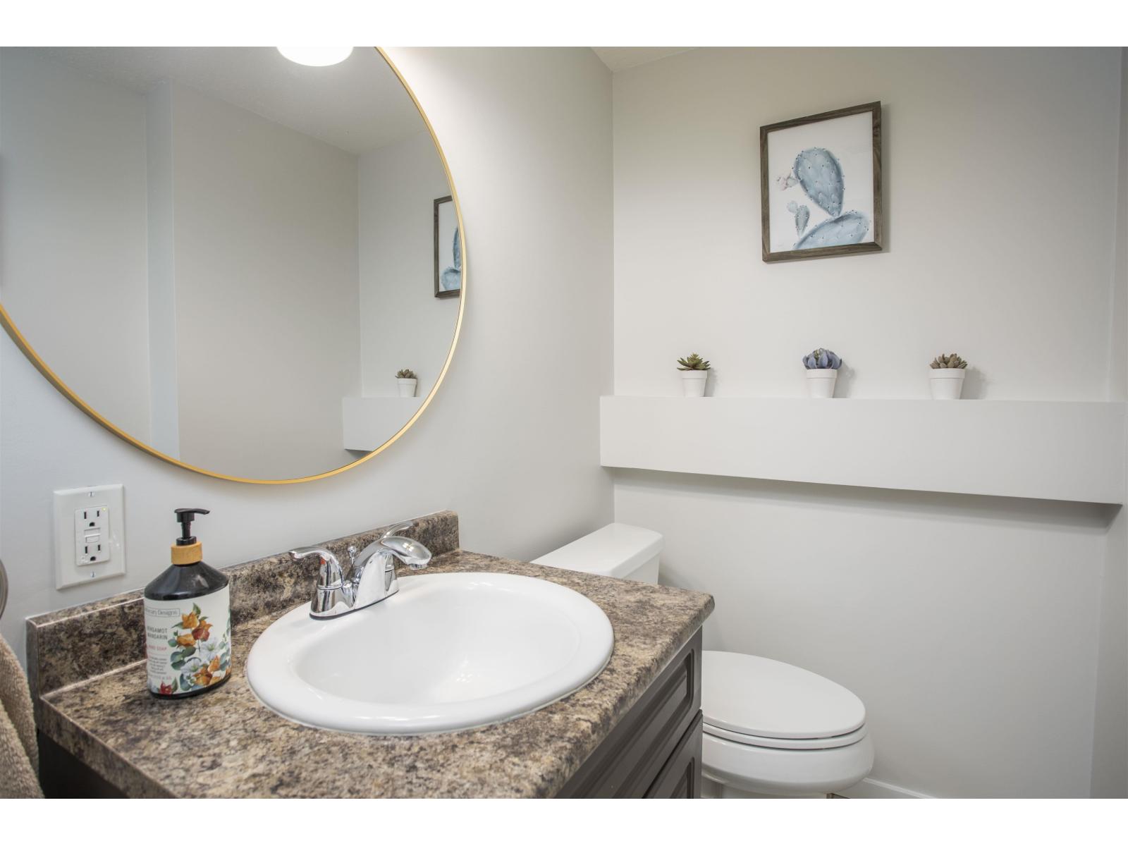 6016 BROOKS CRESCENT, Surrey