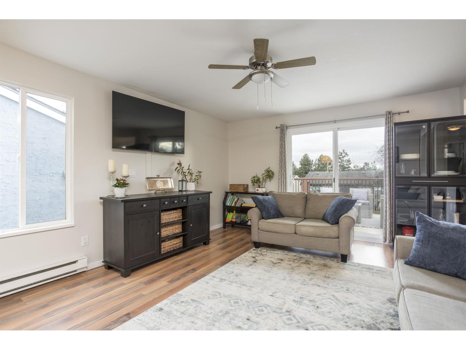 6016 BROOKS CRESCENT, Surrey