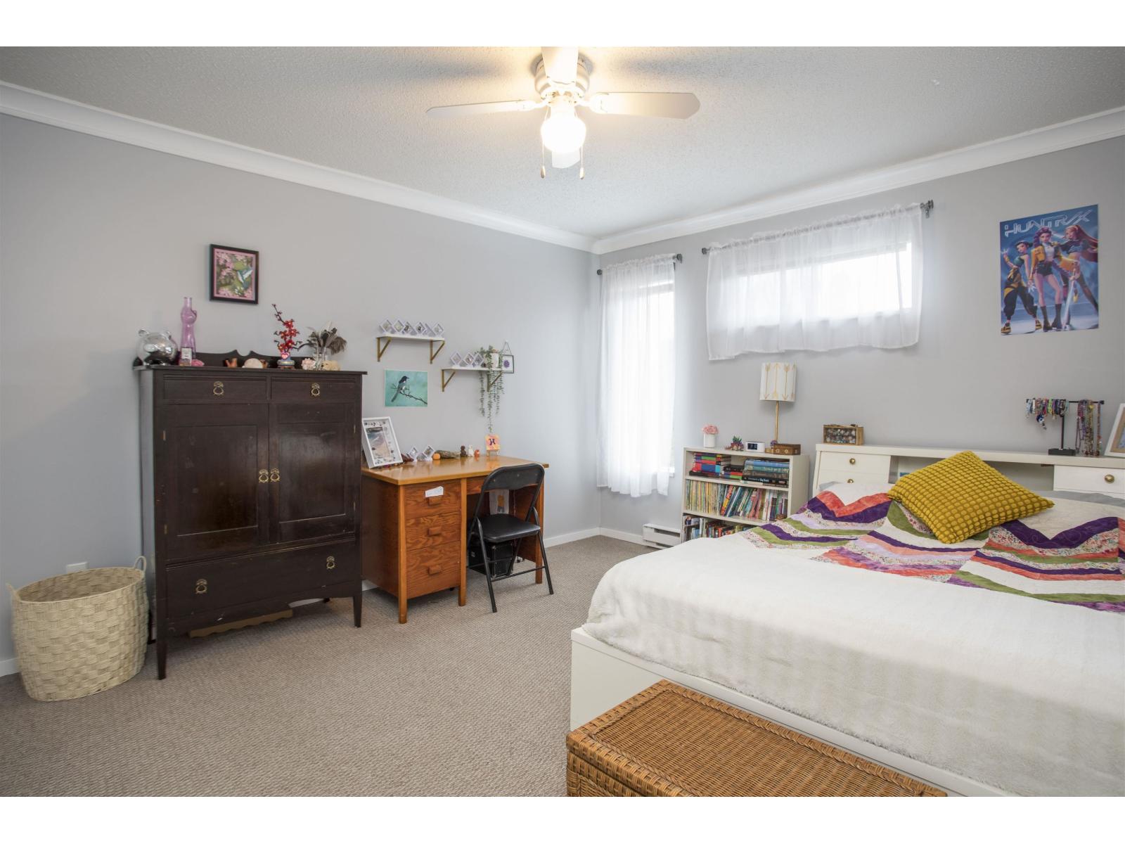 6016 BROOKS CRESCENT, Surrey