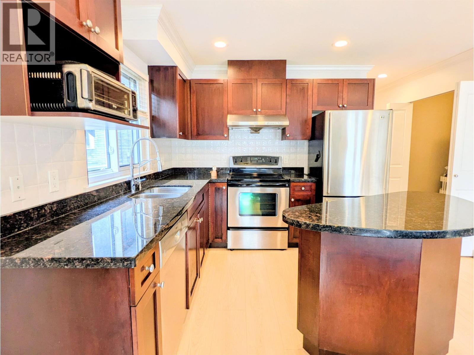 232 FOURTH AVENUE, New Westminster