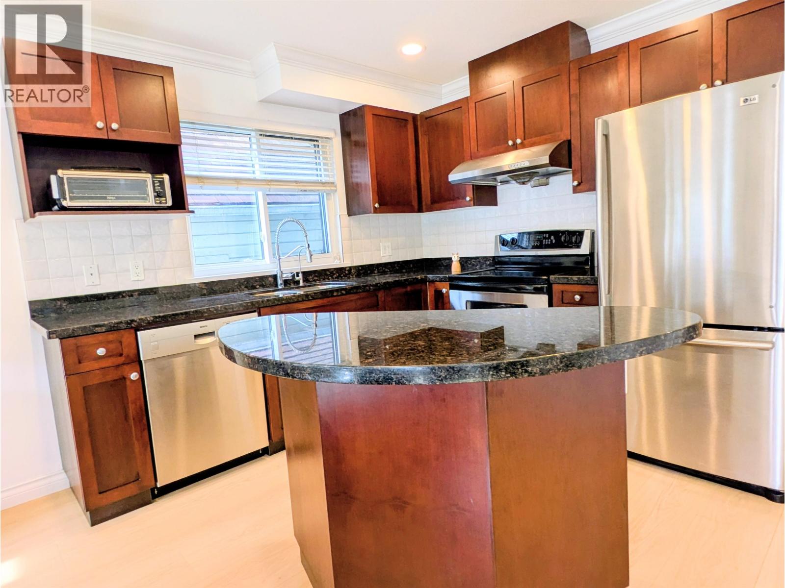 232 FOURTH AVENUE, New Westminster