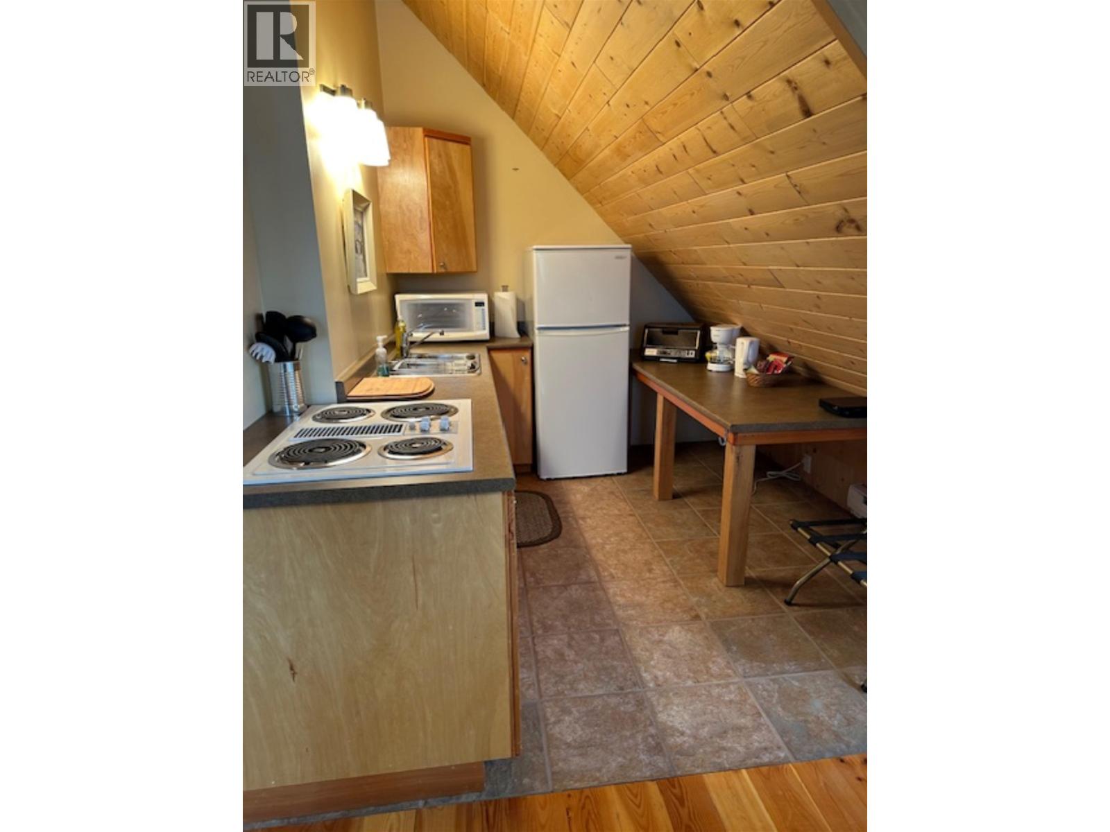 1909 OTTER ROAD - 16