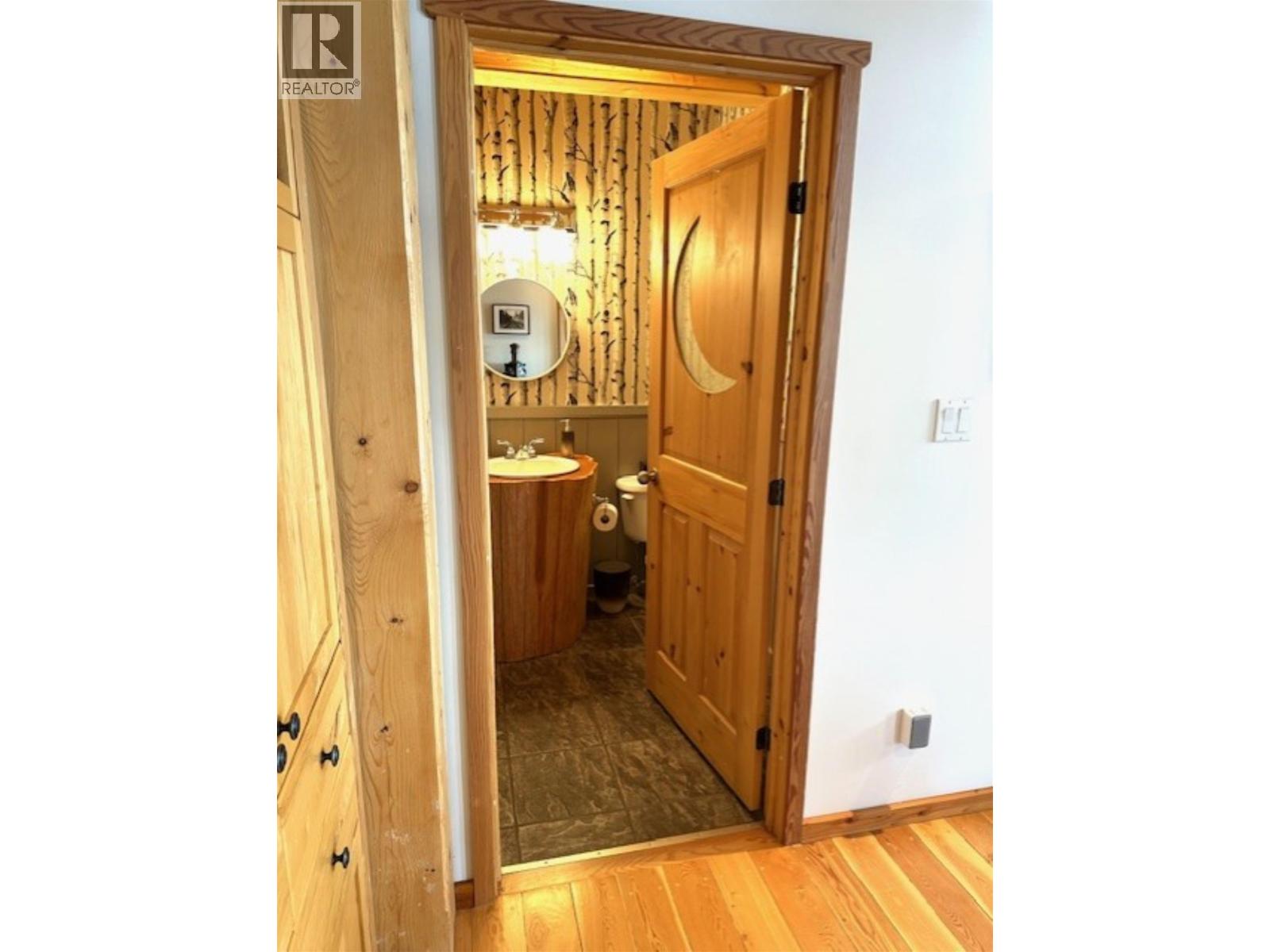 1909 OTTER ROAD - 24