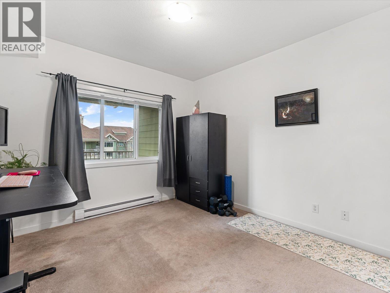 404 688 Lequime Road, Kelowna