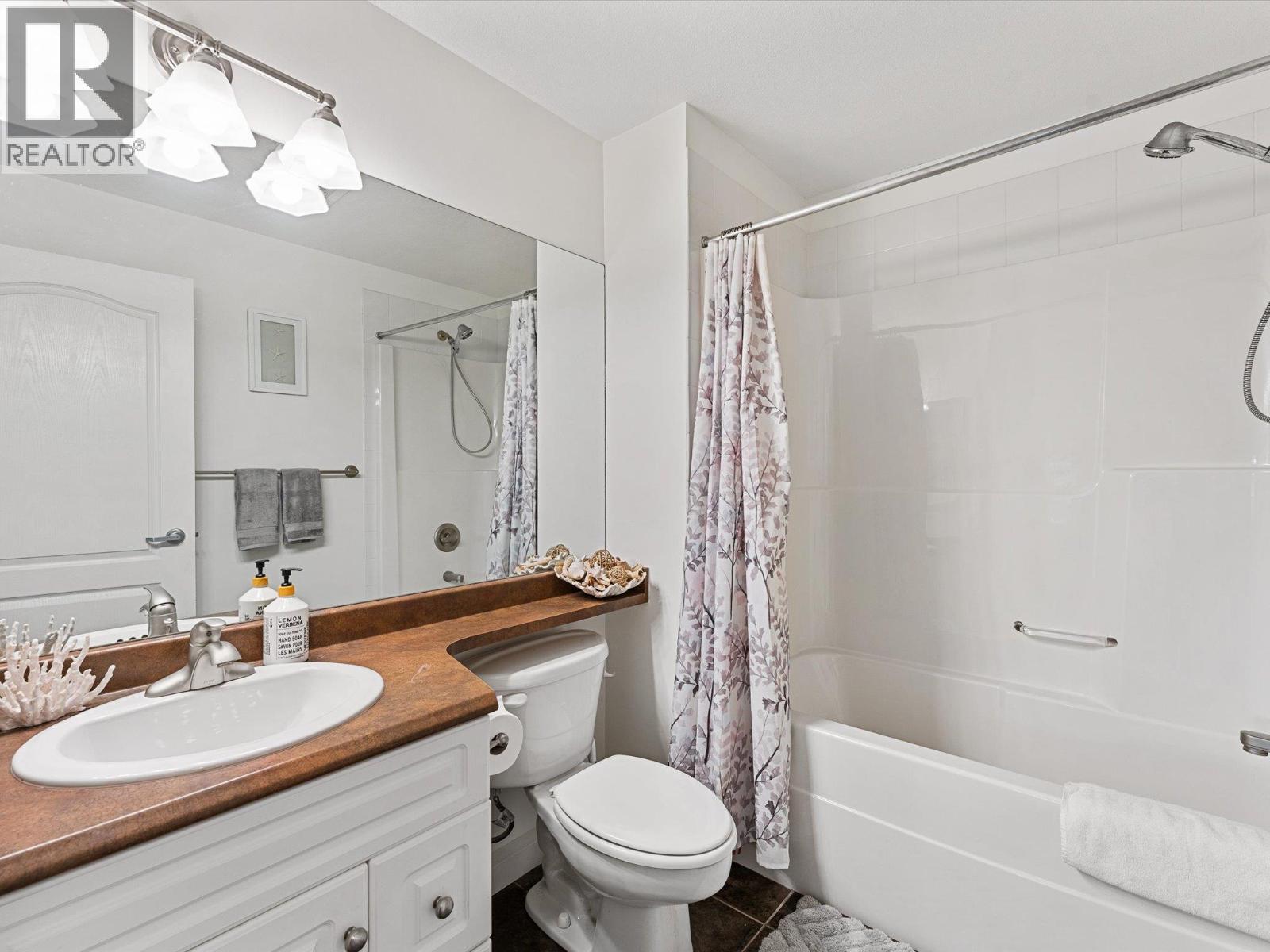 404 688 Lequime Road, Kelowna