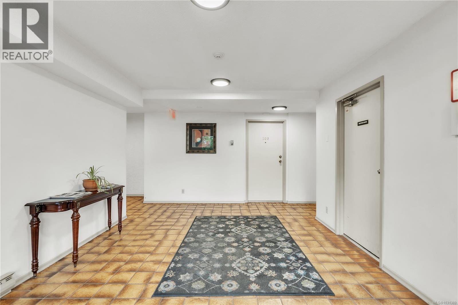 #204 1597 MIDGARD AVE - 16