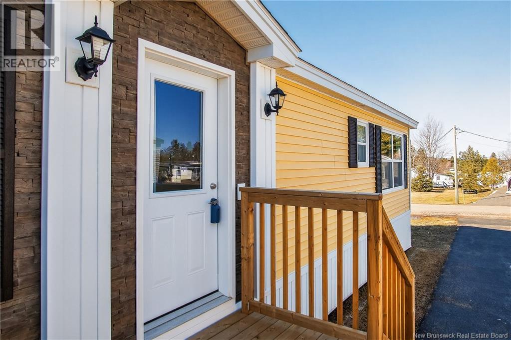 11 ORCHARD CRESCENT - 7